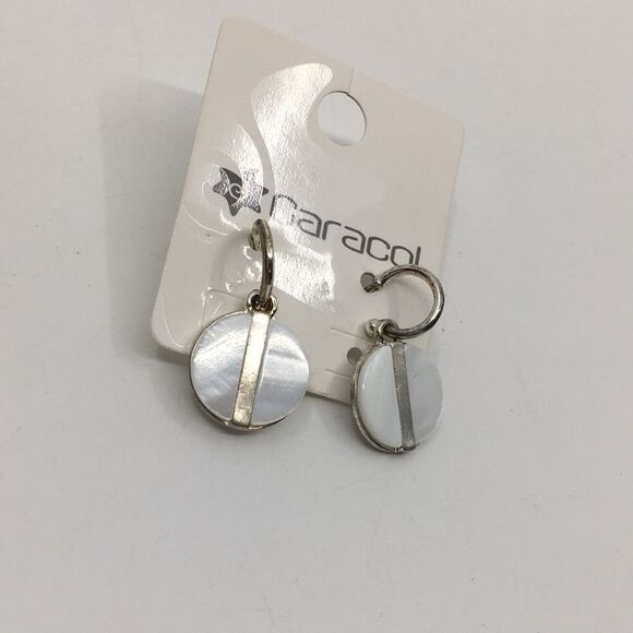 Caracol Silver Tone and White Shell Hoop Earrings - Picture 4 of 13